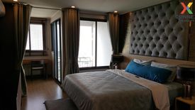 2 Bedroom Condo for sale in Bang Phong Pang, Bangkok