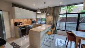 3 Bedroom House for sale in URBAN SATHORN, Bang Chak, Bangkok