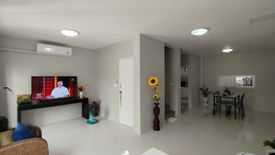 3 Bedroom Townhouse for rent in Si Sunthon, Phuket