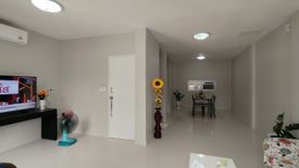 3 Bedroom Townhouse for rent in Si Sunthon, Phuket