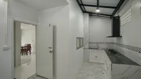 3 Bedroom Townhouse for rent in Si Sunthon, Phuket