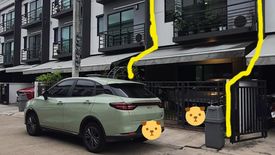 3 Bedroom Townhouse for sale in Baan Klang Muang Ratchaphruek-Rattanathibet, Bang Rak Yai, Nonthaburi near MRT Bang Rak Yai