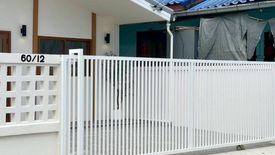 3 Bedroom Townhouse for sale in Bang Chan, Bangkok