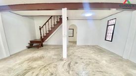 4 Bedroom House for sale in V. Niwet Village, Krathum Lom, Nakhon Pathom