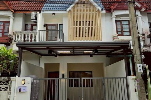 2 Bedroom Townhouse for sale in Bang Phut, Nonthaburi near MRT Pak Kret Bypass