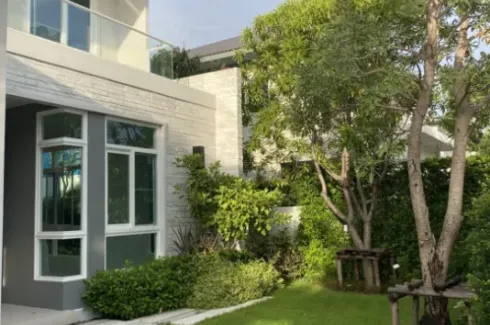 4 Bedroom House for rent in Dokmai, Bangkok