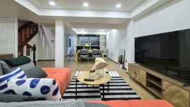 4 Bedroom House for rent in Khlong Tan Nuea, Bangkok