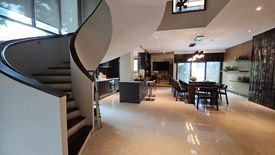 2 Bedroom Condo for sale in Baan Lux - Sathon, Chong Nonsi, Bangkok near MRT Khlong Toei