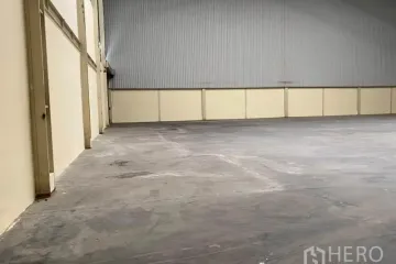 Warehouse / Factory for rent in Bang Phli Yai, Samut Prakan