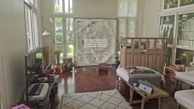 6 Bedroom House for rent in Phra Khanong, Bangkok near BTS Thong Lo