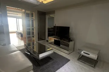 1 Bedroom Condo for rent in Nusa State Tower Condominium, Silom, Bangkok near BTS Surasak