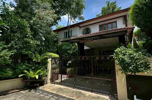 3 Bedroom House for sale in Tha Raeng, Bangkok