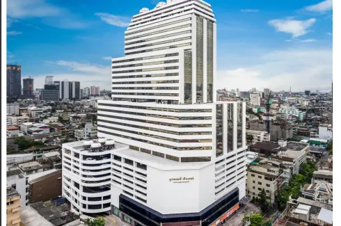Office for rent in Jewellery Center Building, Si Phraya, Bangkok near MRT Sam Yan