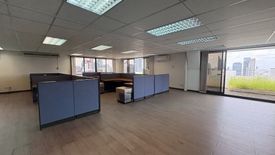 Office for rent in Jewellery Center Building, Si Phraya, Bangkok near MRT Sam Yan