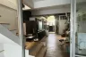 2 Bedroom Townhouse for sale in Din Daeng, Bangkok
