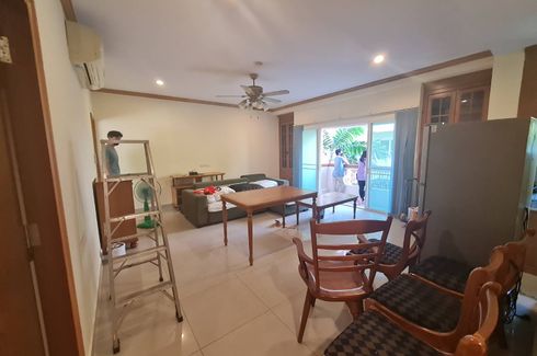 2 Bedroom Condo for rent in Khlong Toei Nuea, Bangkok near MRT Sukhumvit