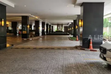 2 Bedroom Condo for sale in Sathorn Gardens, Thung Maha Mek, Bangkok near MRT Lumpini