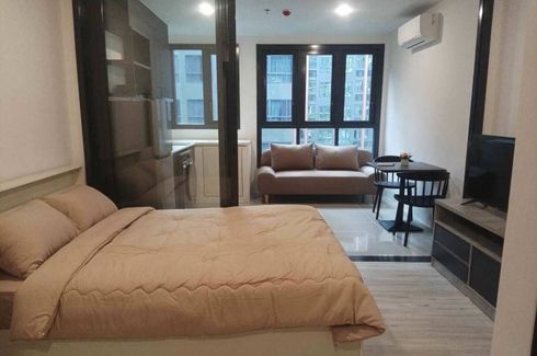 Condo for rent in XT Huaikhwang, Din Daeng, Bangkok near MRT Huai Khwang