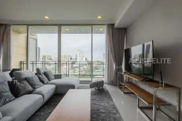2 Bedroom Condo for sale in Royce Private Residences, Khlong Toei Nuea, Bangkok near BTS Asoke