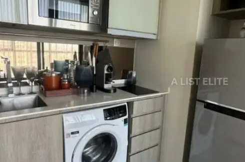 1 Bedroom Condo for sale in Thanon Phaya Thai, Bangkok near BTS Phaya Thai