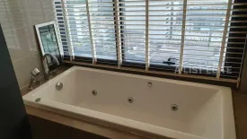 1 Bedroom Condo for sale in M Silom, Suriyawong, Bangkok near BTS Chong Nonsi