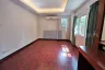 3 Bedroom House for rent in Phra Khanong, Bangkok near BTS Phra Khanong