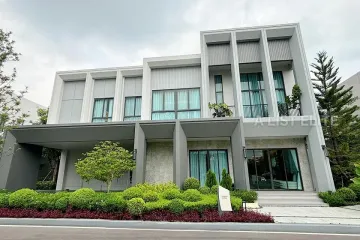 4 Bedroom House for sale in Bang Khae Nuea, Bangkok