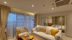 2 Bedroom Condo for sale in Nusa State Tower Condominium, Silom, Bangkok near BTS Surasak