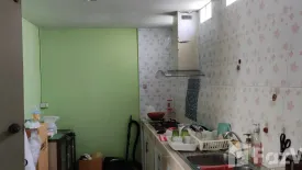 4 Bedroom Townhouse for sale in Wang Thonglang, Bangkok near MRT Chok Chai 4