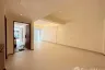 2 Bedroom Townhouse for rent in Chong Nonsi, Bangkok