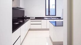 4 Bedroom House for sale in Phra Khanong Nuea, Bangkok near BTS Ekkamai