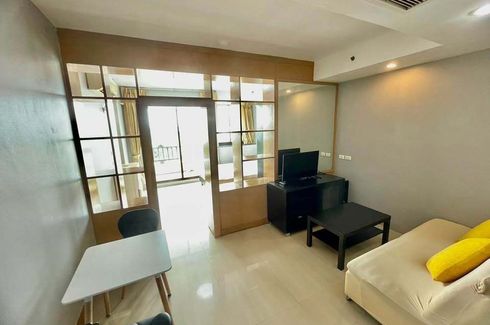 Condo for rent in Thung Maha Mek, Bangkok near MRT Lumpini