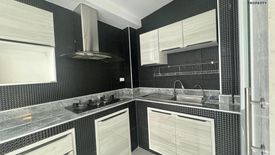 3 Bedroom Townhouse for sale in Golden Town Bangna-Suanluang, Prawet, Bangkok near Airport Rail Link Ban Thap Chang