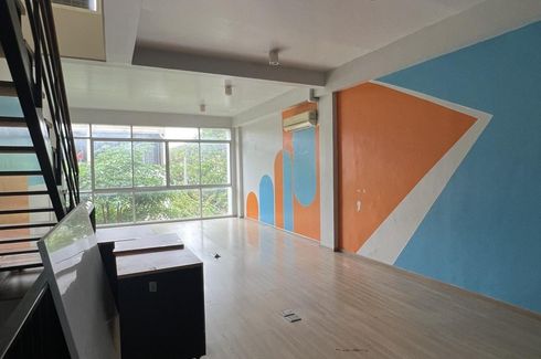 2 Bedroom Townhouse for sale in Siamese Blossom @ Fashion, Khan Na Yao, Bangkok near MRT Nopparat