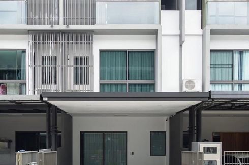 3 Bedroom Townhouse for rent in The Landmark Ekamai-Ramindra, Chorakhe Bua, Bangkok
