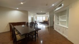 3 Bedroom Condo for rent in Trinity Complex, Silom, Bangkok near BTS Chong Nonsi