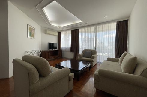 3 Bedroom Condo for rent in Trinity Complex, Silom, Bangkok near BTS Chong Nonsi