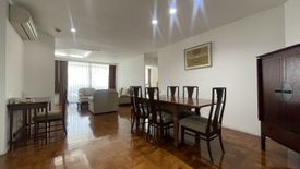 3 Bedroom Condo for rent in Trinity Complex, Silom, Bangkok near BTS Chong Nonsi