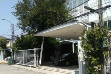 Office for rent in Phra Khanong, Bangkok near BTS On Nut