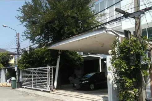 Office for rent in Phra Khanong, Bangkok near BTS On Nut