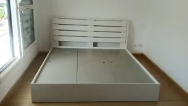 3 Bedroom Townhouse for rent in Baan Pruksa 61, Lak Song, Bangkok