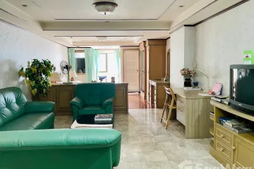 Condo for sale in ITF Silom Palace, Suriyawong, Bangkok near BTS Chong Nonsi