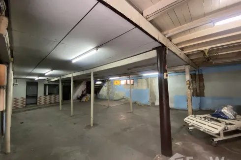 4 Bedroom Townhouse for sale in Yan Nawa, Bangkok