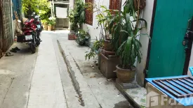 House for rent in Silom, Bangkok near BTS Surasak