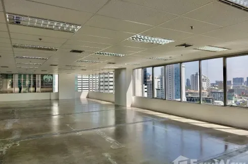Office for rent in Lumpini, Bangkok near BTS Ploen Chit