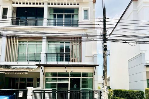3 Bedroom Townhouse for rent in Wang Thonglang, Bangkok