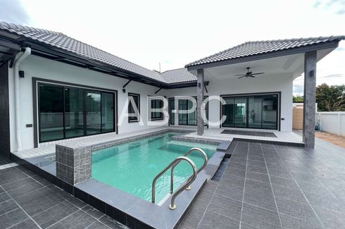 4 Bedroom House for sale in 