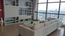 3 Bedroom Condo for sale in Urbano Absolute Sathon - Taksin, Khlong Ton Sai, Bangkok near BTS Krung Thon Buri