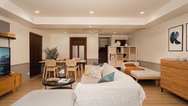 2 Bedroom Condo for rent in Wang Burapha Phirom, Bangkok near MRT Sam Yot