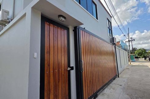 3 Bedroom Villa for sale in Chalong, Phuket